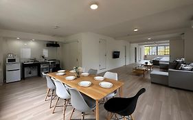 Bhotel Kaniwasou 201 2Br Apt, Near Itsukushima Shrine, For 12 Ppl